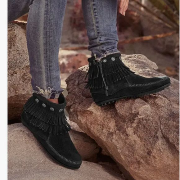 MINNETONKA Black Suede Fringe Booties - Picture 1 of 11